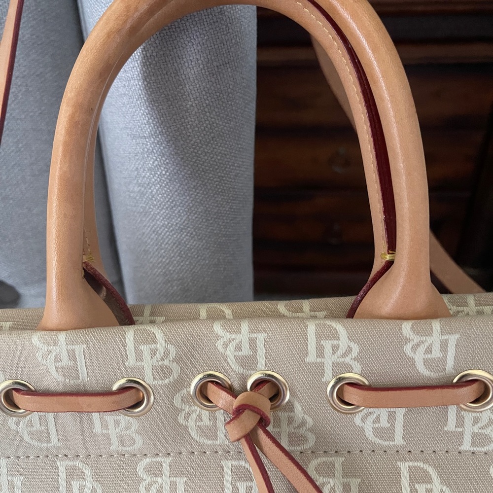 Dooney & Bourke Pristine Leather trim Bag - Picture 5 of 16
